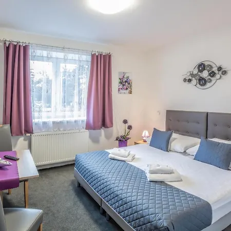 Bed & Breakfast Elendris - U Kostela